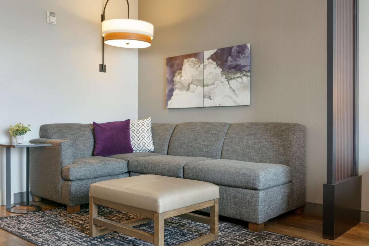 Hyatt Place Fort Worth/Tcu Экстерьер фото